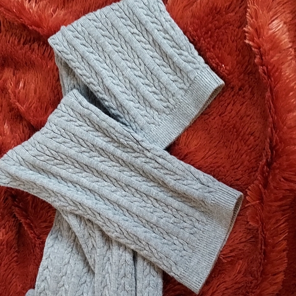 Tommy Hilfiger Sweater - Picture 8 of 8